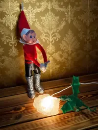 Rampe nisse jenta dreper en drage